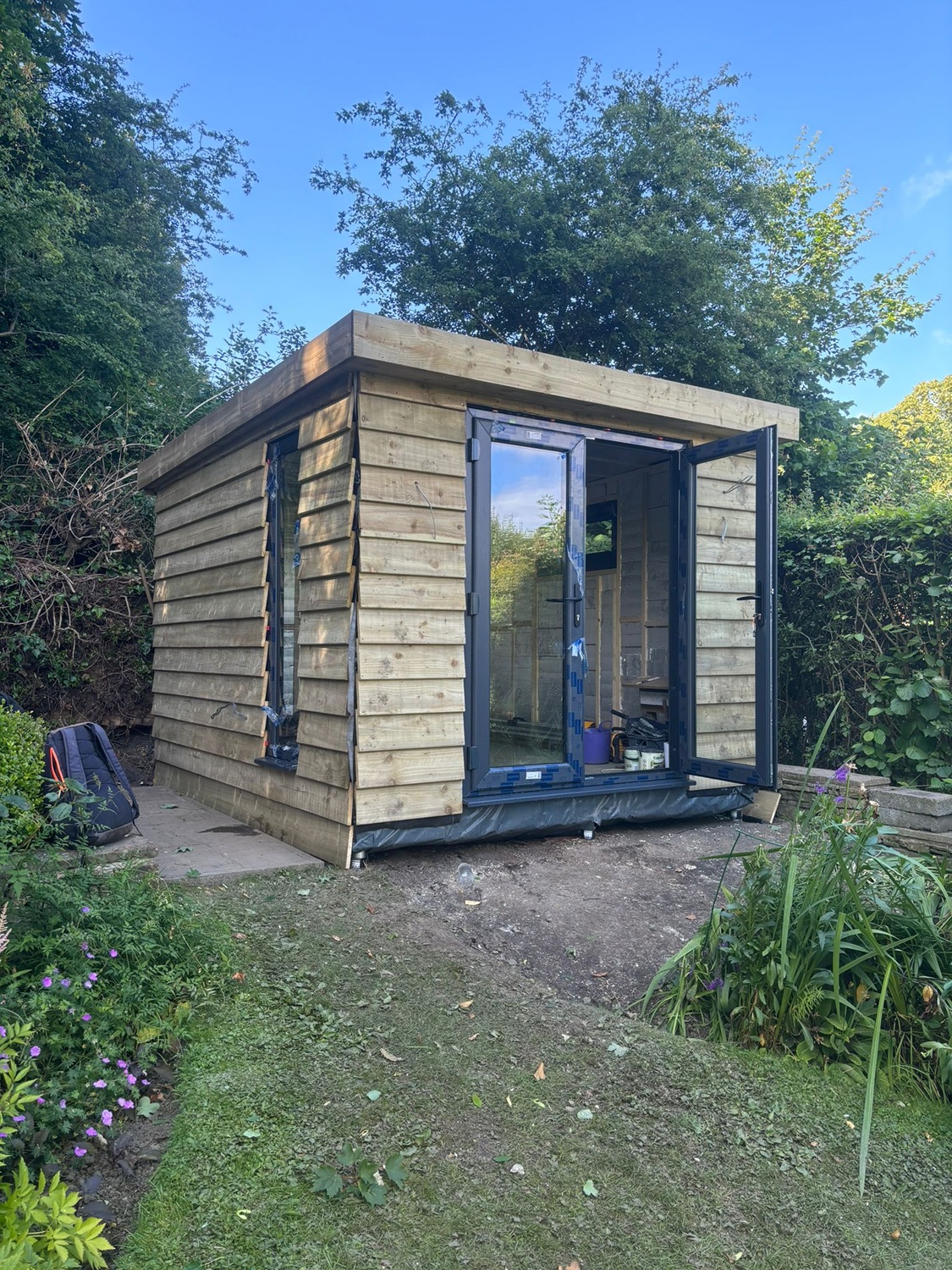 Glazing and roof detail